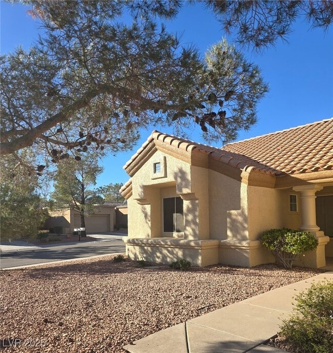 Building Photo - 3001 Anna Bay Dr