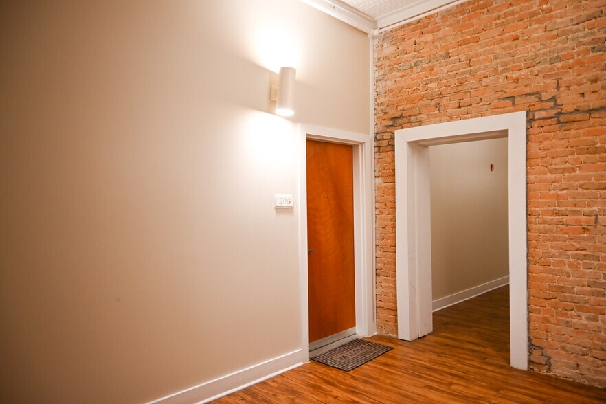 Building Photo - Dannenberg West