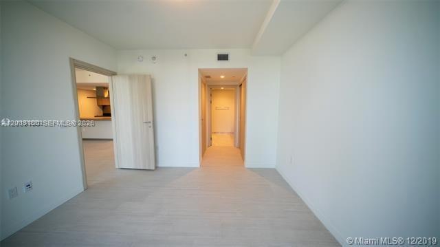 Building Photo - 1000 Brickell Plaza