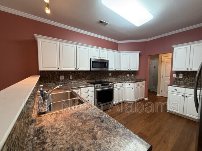 Building Photo - 134 Canterbury Dr