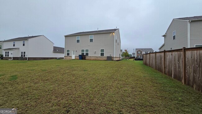 Building Photo - 521 Elkwood Ln