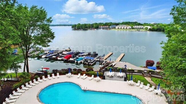 Building Photo - 20329 Berry Cir