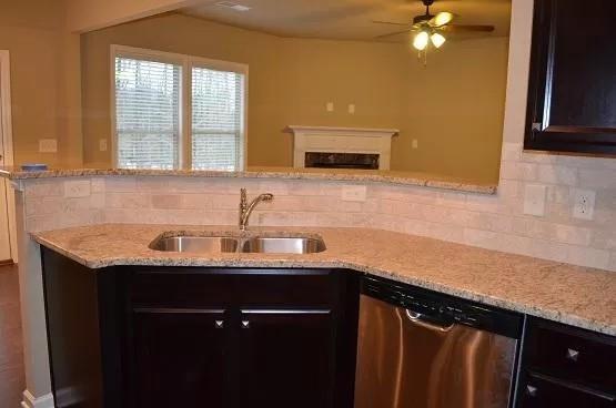 Building Photo - 5895 Falls Landing Dr