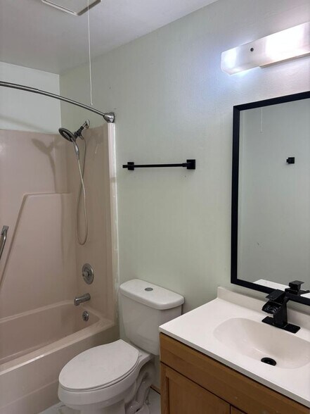Building Photo - 4154 Plantation Cove Dr