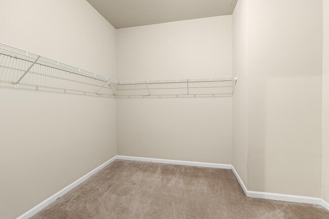 Building Photo - 1023 Iris Glen Dr