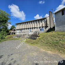 Building Photo - 2214 McKees Rocks Rd