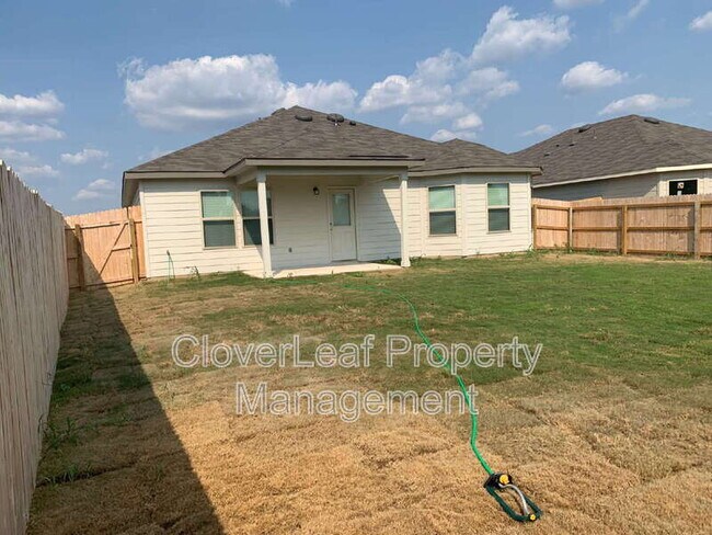 Building Photo - 708 Stonemanor Bay