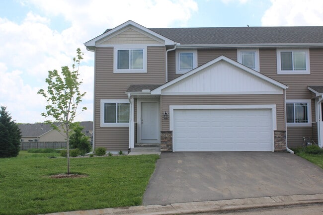 Building Photo - 5178 Foxfield Dr NW