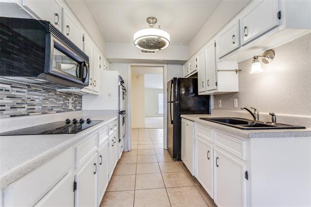 Building Photo - 11334 Park Central Pl