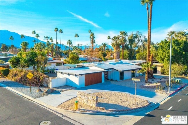 Building Photo - 40851 Bob Hope Dr