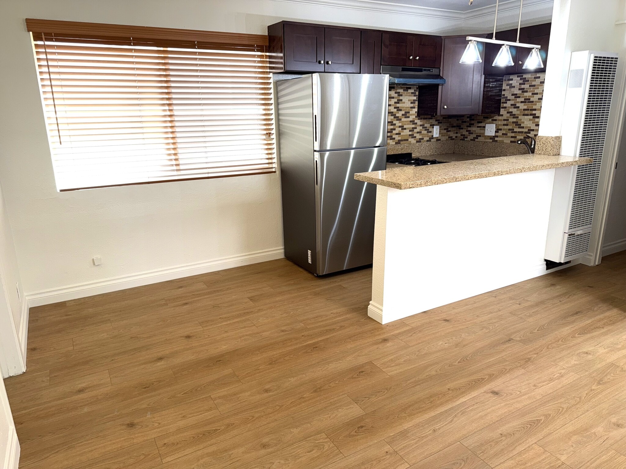 Building Photo - 128 13th St