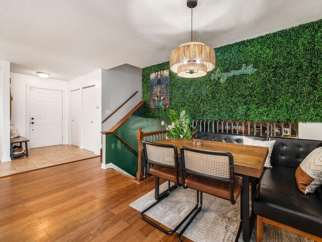 Building Photo - 8346 Seabright Dr