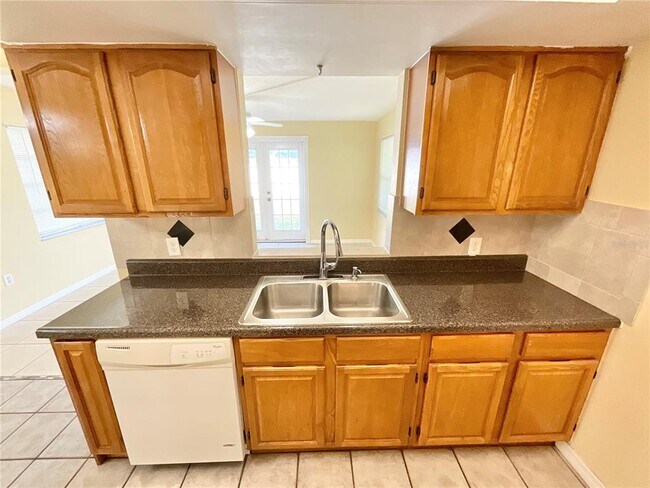 Building Photo - 5621 Mirada Dr