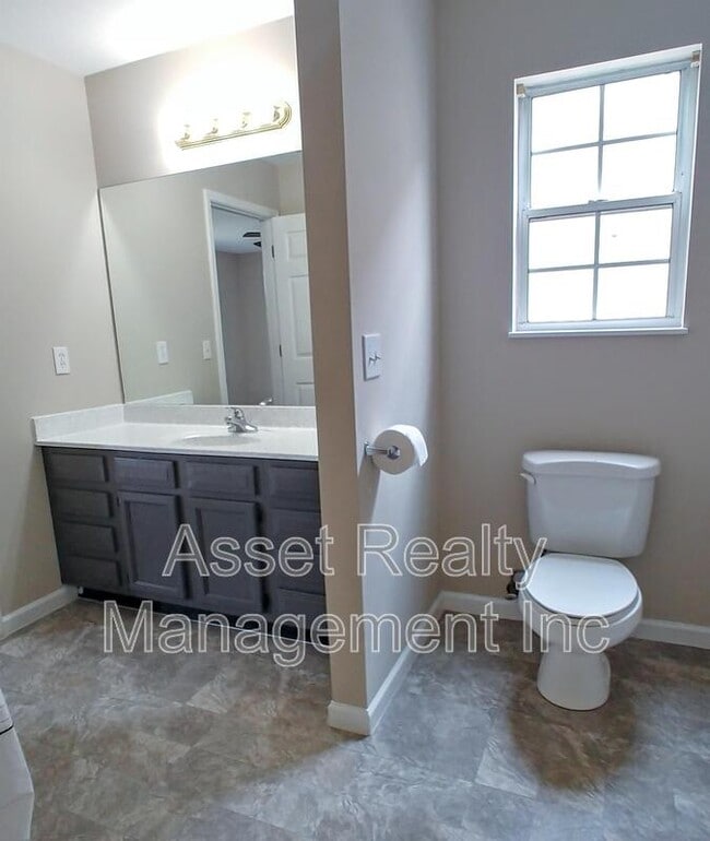 Building Photo - 3905 Hillside Terrace Ln