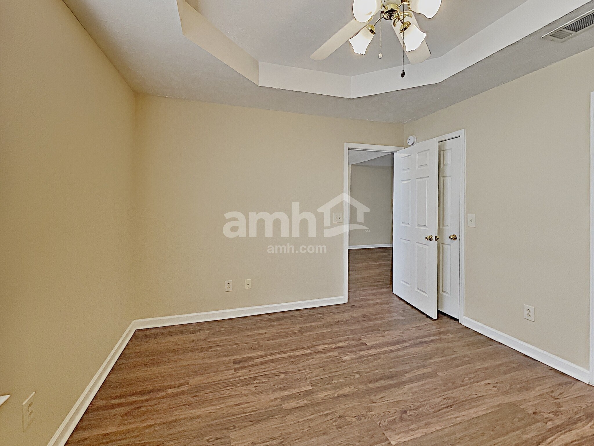 Building Photo - 1200 Larzelere Ln