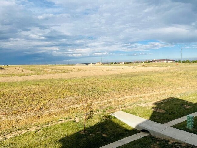 Building Photo - 2 bedroom, 1 bath condo located in Northwest Loveland, CO