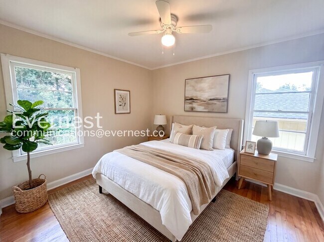Building Photo - 3-Bed/1-Bath/Voucher Accepted/Available Now!