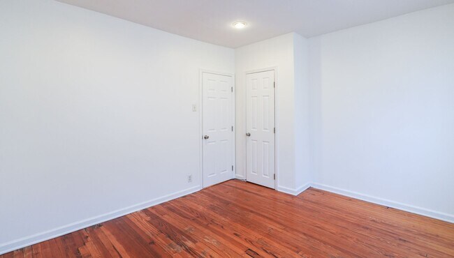 Building Photo - 2127 S Beechwood St