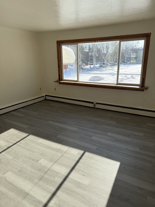 Building Photo - 829 17th Ave