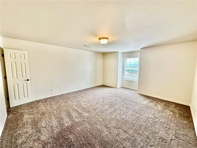 Building Photo - 5217 S 62nd St