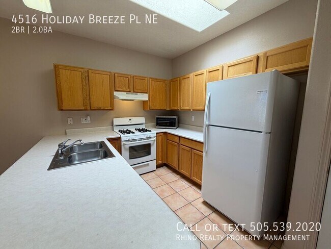 Building Photo - 4516 Holiday Breeze Pl NE