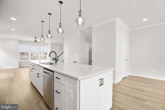 Building Photo - 301 Willis St