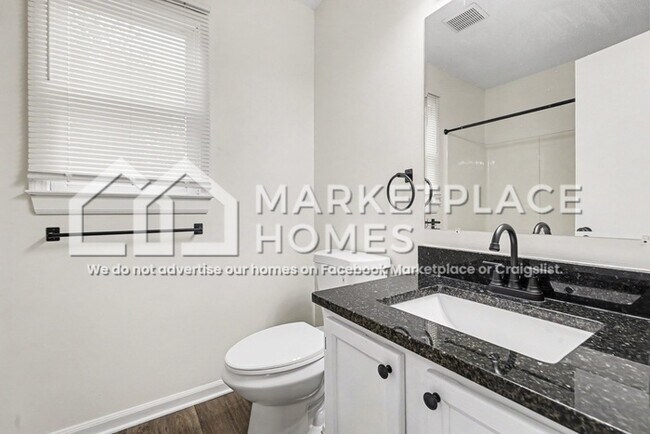 Building Photo - 3252 Greenhill Ct