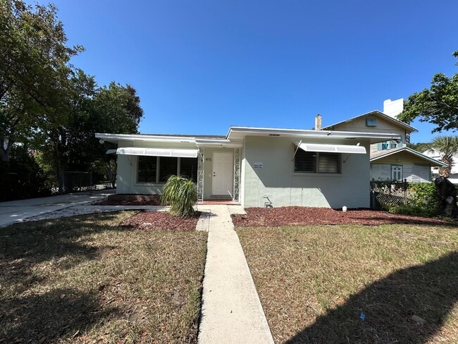 Primary Photo - 415 49th St