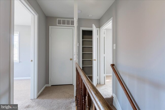 Building Photo - 9860 Hagel Cir