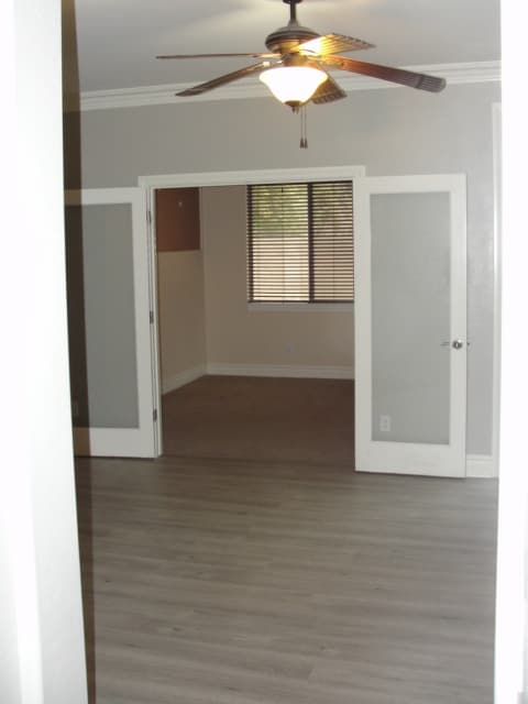 Building Photo - 3329 E Ravenswood Dr