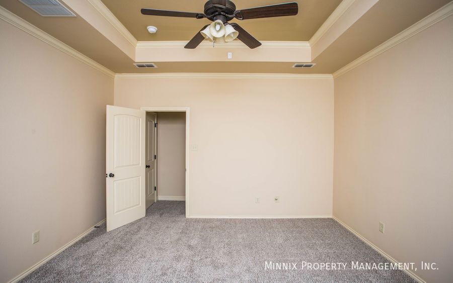 Building Photo - 6204 101st Pl