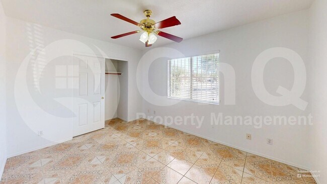 Building Photo - 2152 W Burlwood Way