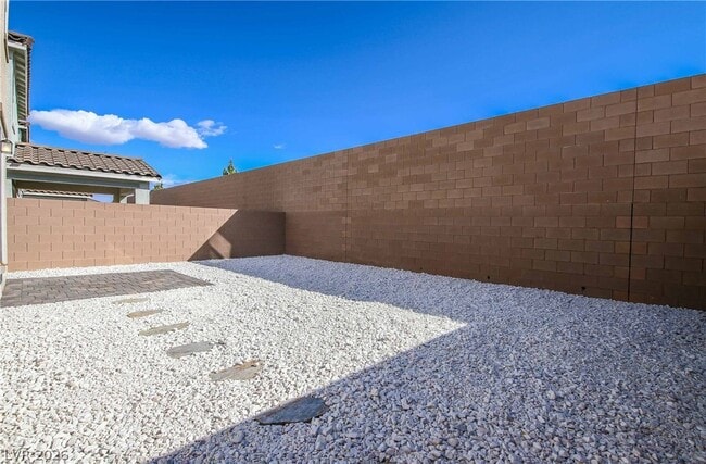 Building Photo - 8177 Calpena Ave