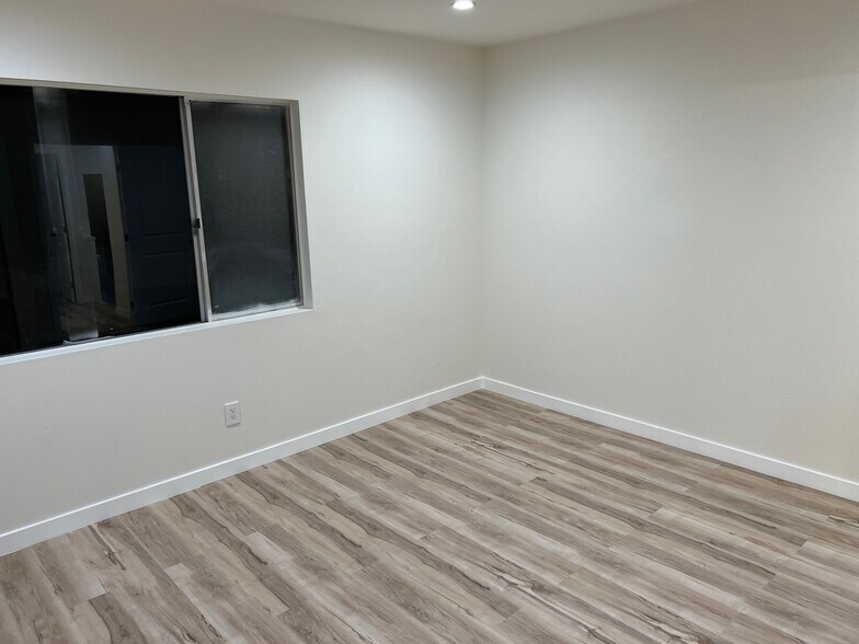 Building Photo - 4516 Bond St