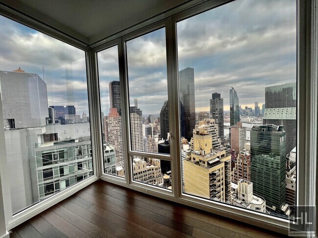 Building Photo - 222 East 44th Street