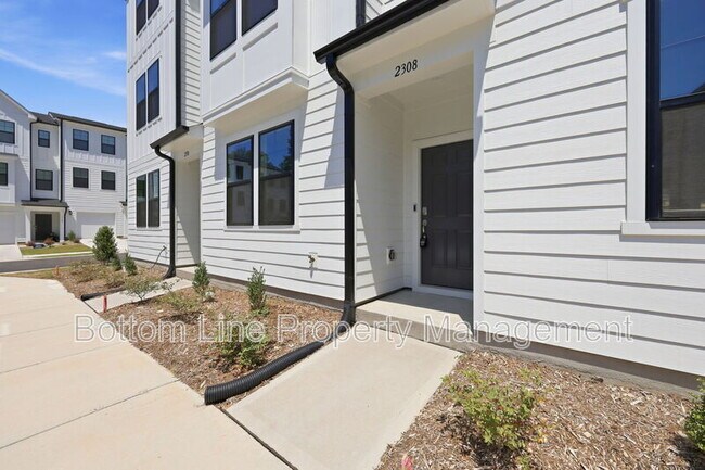 Building Photo - 2308 Oakwood Mdws Ct