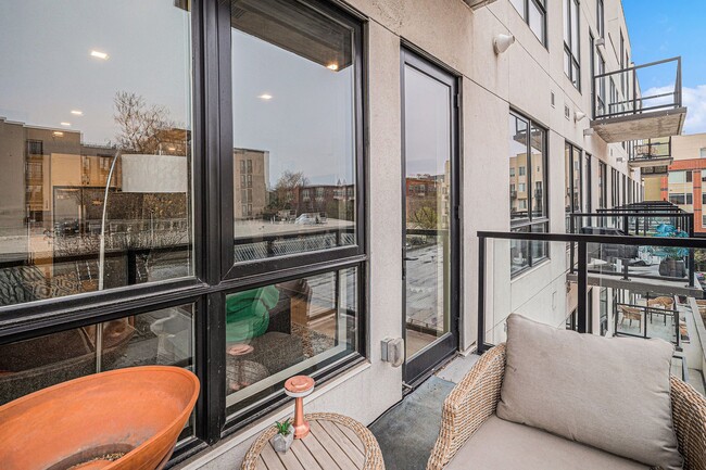 Building Photo - Coming Soon: One-Bedroom, One-Bath Condo i...