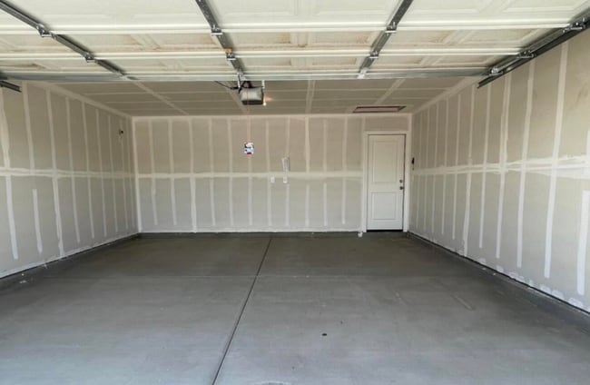 Building Photo - Charming 3 bed 2 bath home located in Eloy!