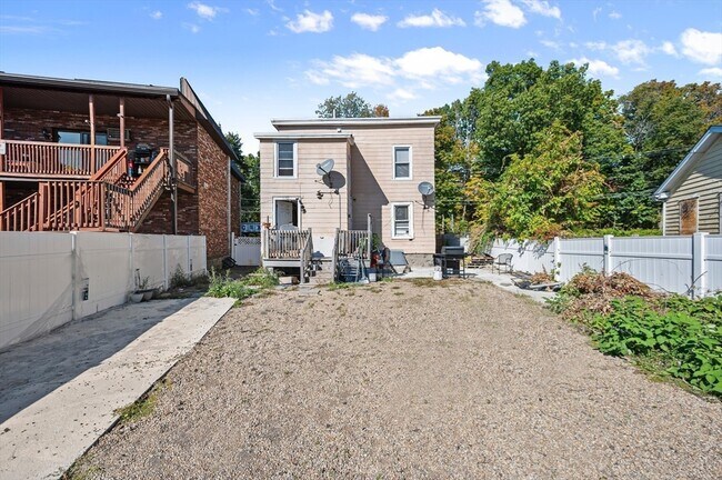 Building Photo - 1081 Lawrence St