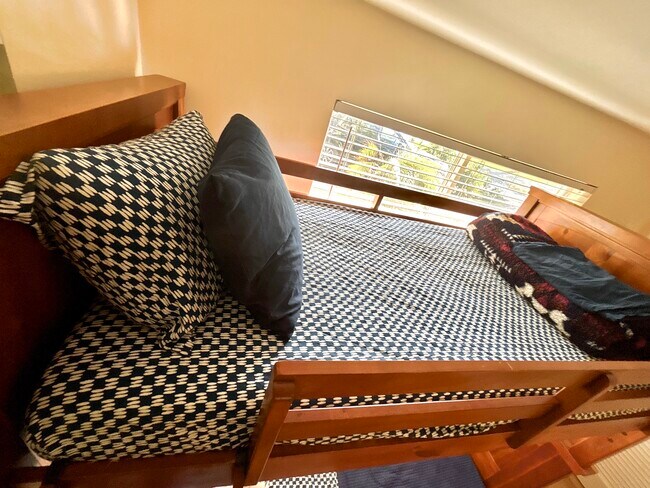 Building Photo - 2169 Imperial Point Dr