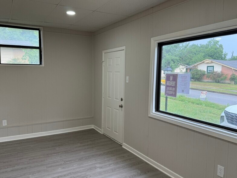 4th bedroom has separate front exterior door. - 8274 Lifford Pl