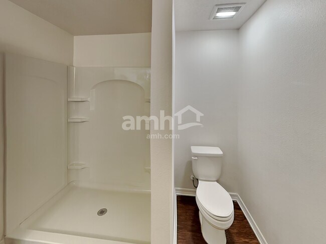 Building Photo - 1214 Brenton Leaf Dr