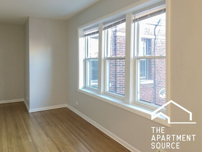 Building Photo - 3710 N Sheffield Ave