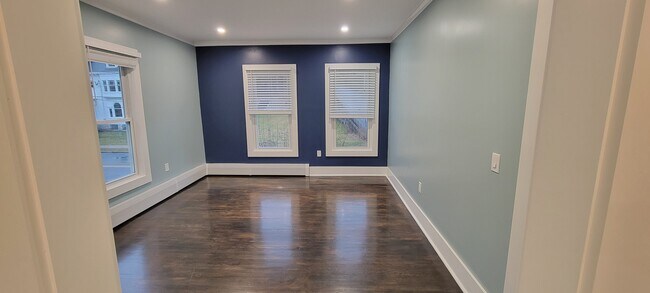 Primary Photo - 187 Church St