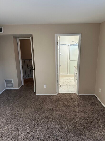Building Photo - 4860 N 73rd St
