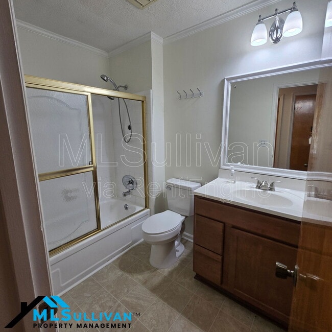 Building Photo - 2601 Cohnwood Dr