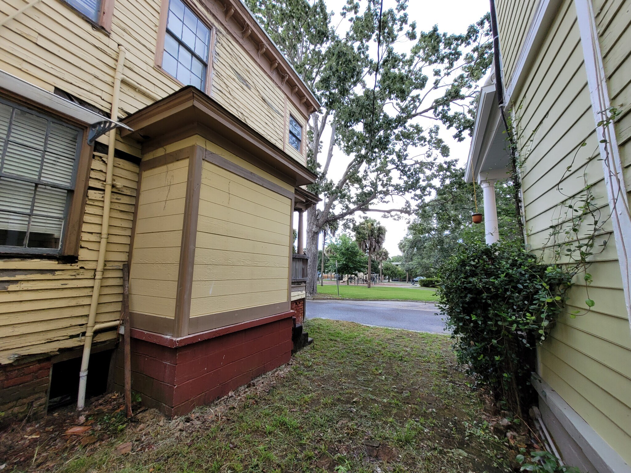 View of Dixon Park from Patio/Parking - 1217 Java Pl
