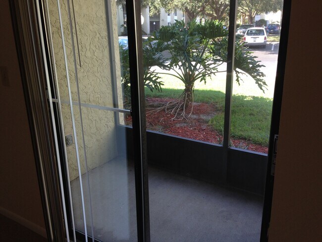 Building Photo - Wonderful 1 Bedroom 1st Floor