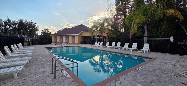 Building Photo - 9478 Silver Buttonwood St