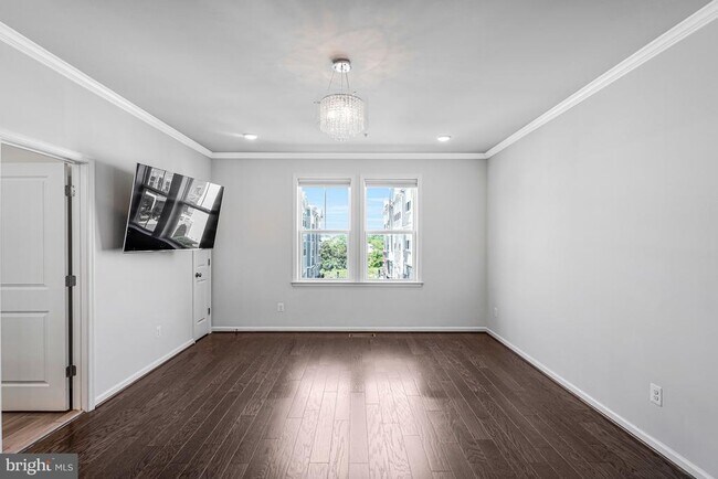 Building Photo - 24575 Rosebay Terrace